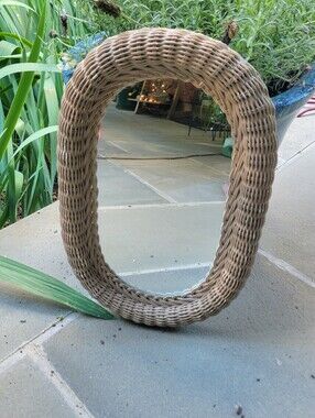 Vtg Taupe Wicker Oval Mirror Cottage Shabby Chic Vanity Lake House 18”x12”